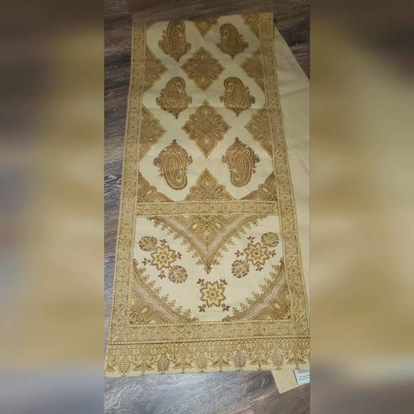 Pottery Barn Other - Pottery Barn Table Runner 18X92 Gold Cotton Beautiful